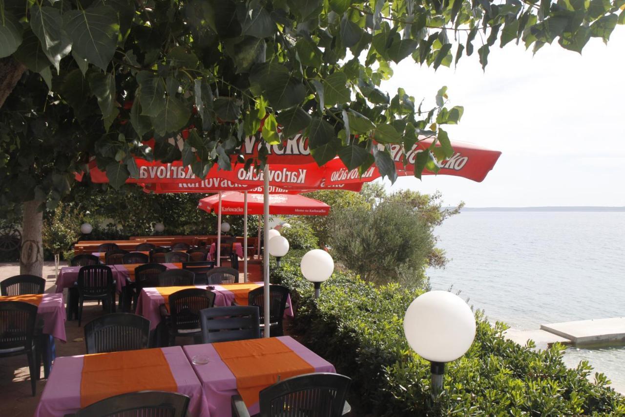 Pension Villa Rosa รทินา ภายนอก รูปภาพ